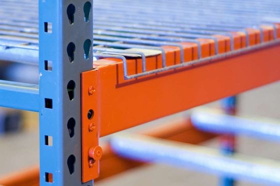 Teardrop Heavy Duty Steel Selective Pallet Racking System voor opslagoplossingen