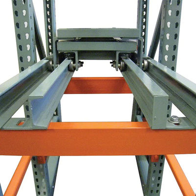 Voor het opslaan van palletten in magazijnen